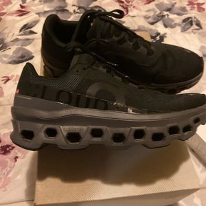 Woman’s on running monsters sz 8.5